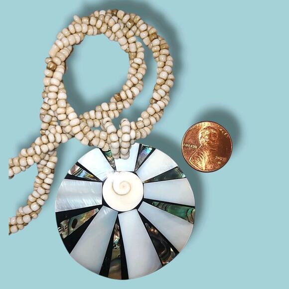 Vintage Statement Necklace Mother of Pearl Abalone Inlay Spiral Shell Pendant - Picture 5 of 7